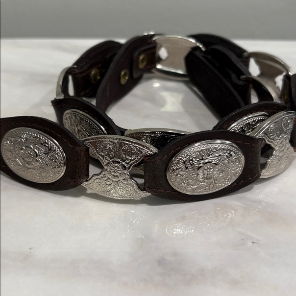 Women’s Brown Genuine Leather Western Cowgirl Belt with Silver Buckle 37 inches - Picture 5 of 8